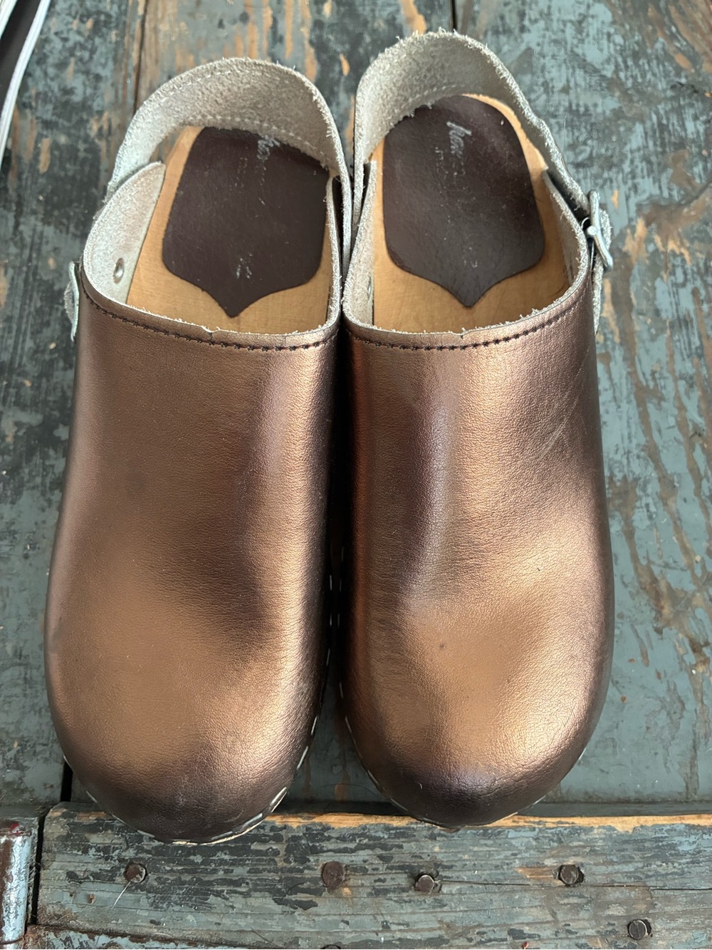 Bronze Leather Slip-On Clogs